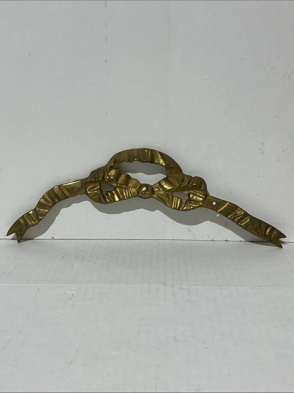 VTG Brass Ribbon Bow Swag Draping Wall Hanging Accent Decor 14.25”x4”